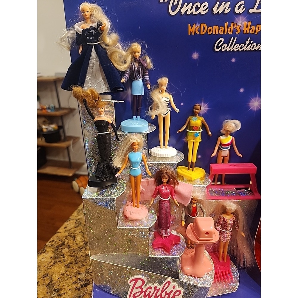 Hotwheels McDonalds Happy Meal Toy Display Once In A Life Time Barbie Mattel - Picture 2 of 6